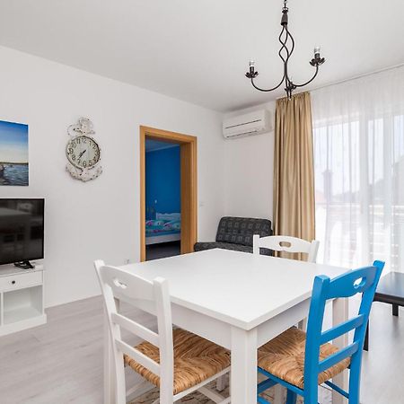 1 Bedroom Gorgeous Apartment In Mošćenička Draga エクステリア 写真