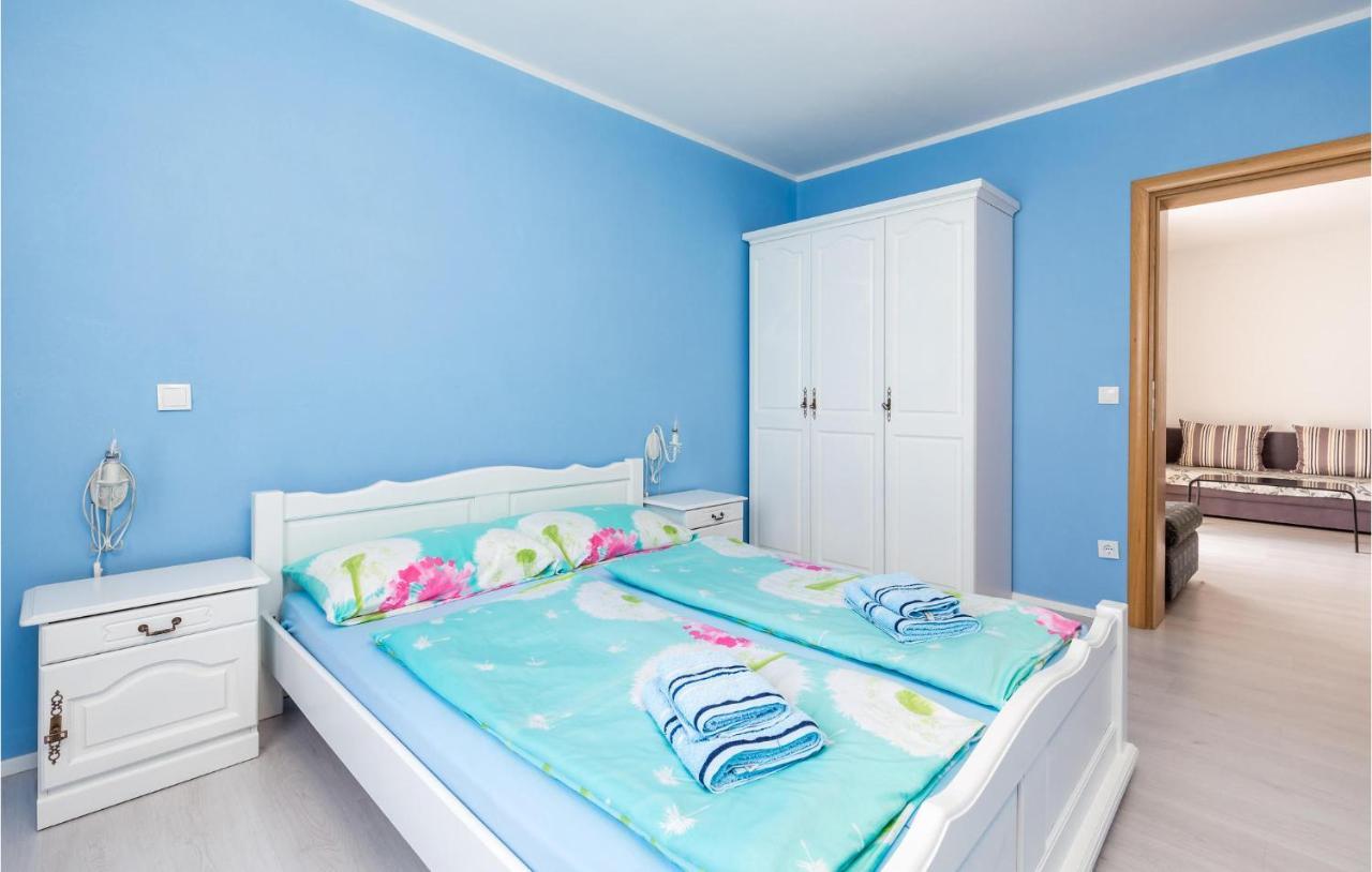 1 Bedroom Gorgeous Apartment In Mošćenička Draga エクステリア 写真