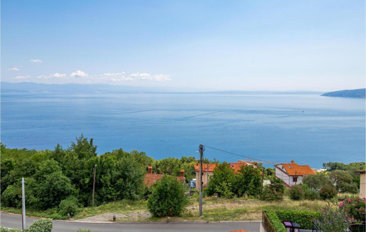 1 Bedroom Gorgeous Apartment In Mošćenička Draga エクステリア 写真